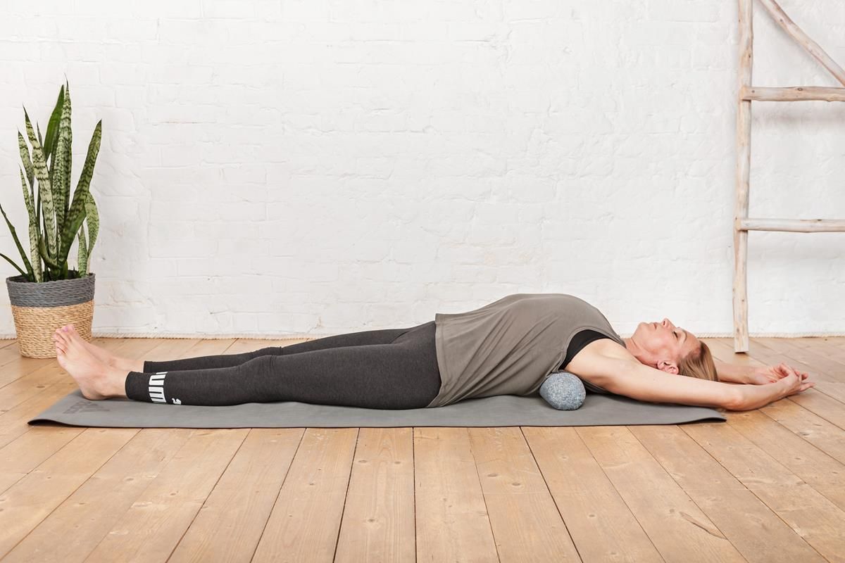 снимок Валик для йоги "РЕЛАКС" 10*40 (бордо) от магазина BIO-TEXTILES ОПТ