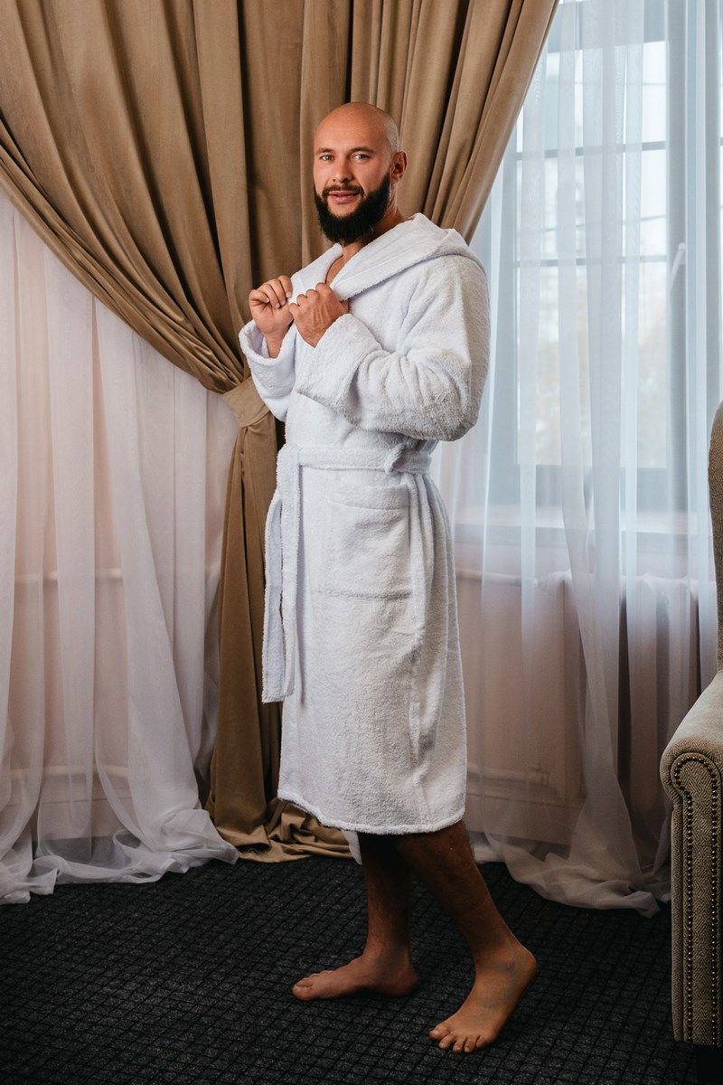 снимок Халат махровый с капюшоном, белый от магазина BIO-TEXTILES ОПТ