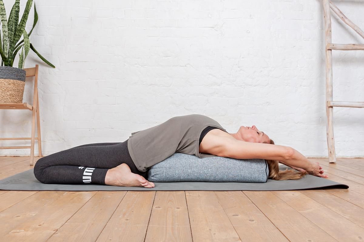 снимок Болстер прямоугольный для йоги "РЕЛАКС" 62*32*14 (бордо) от магазина BIO-TEXTILES ОПТ